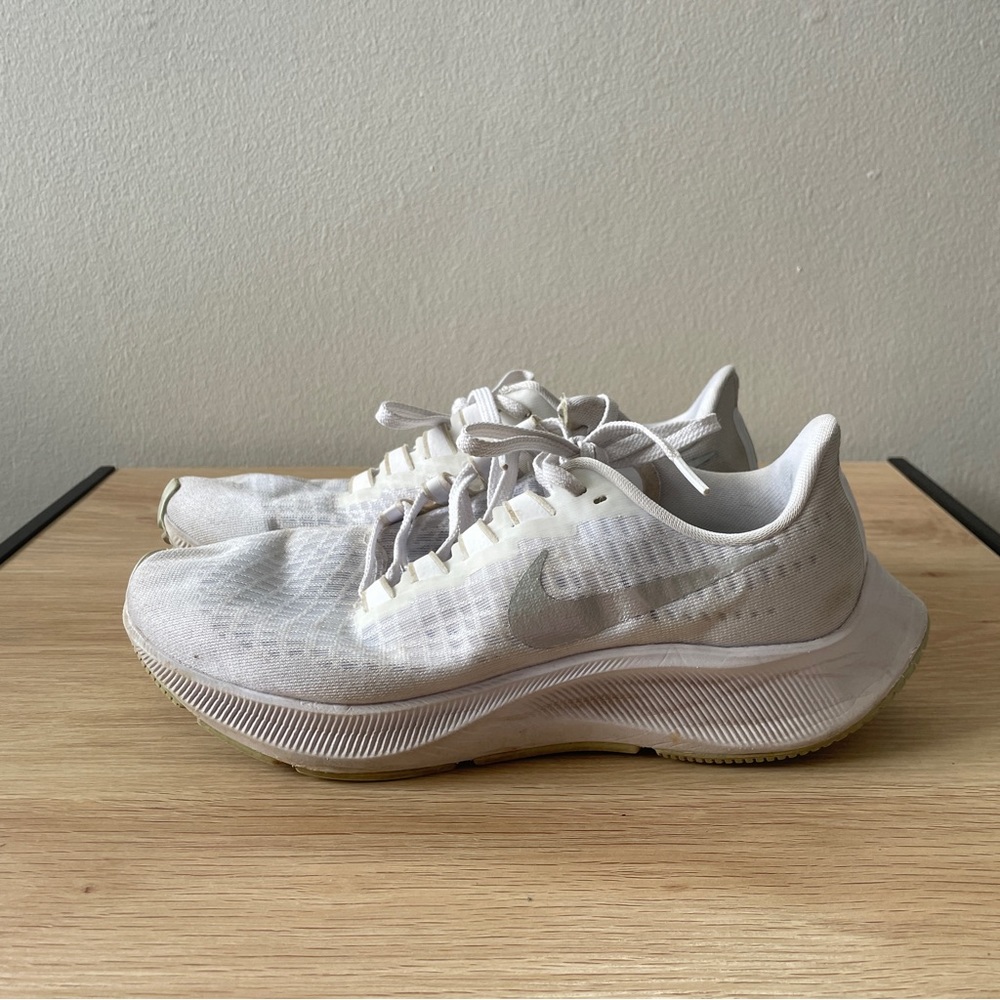 Nike Womens Air Zoom Pegasus 37 BQ9647-101 White Running Shoes Sneakers Size 7.5 - Picture 2 of 9